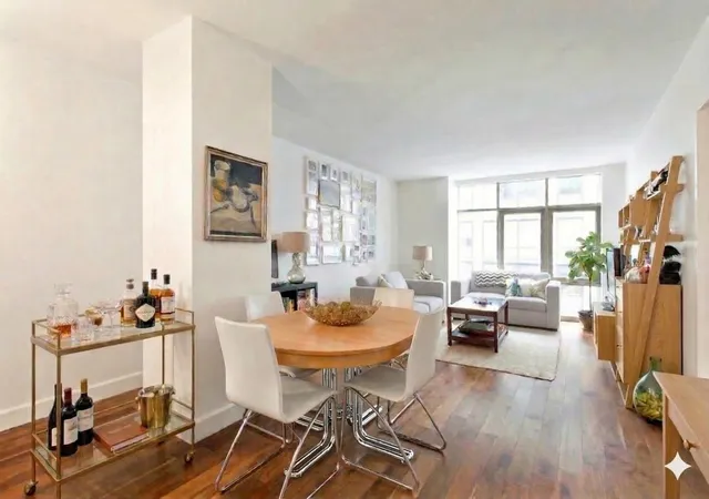 2-17-51st-ave-621-new-york-city-ny-11101/hzid_12eaaf7b