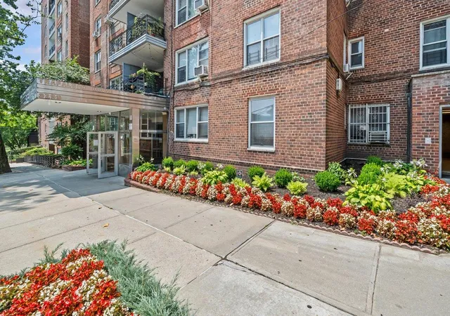 3299-cambridge-ave-8j-new-york-city-ny-10463/hzid_279edbc9