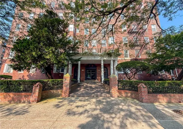 1500-ocean-pkwy-4g-new-york-city-ny-11230/hzid_10e22096