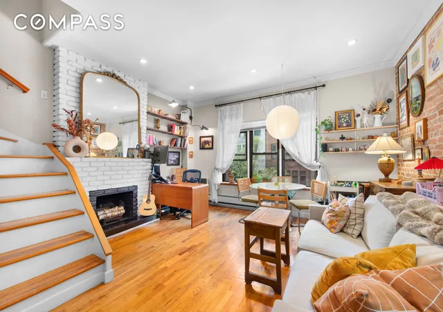 261-w-71st-st-8-new-york-city-ny-10023/hzid_71a4614a