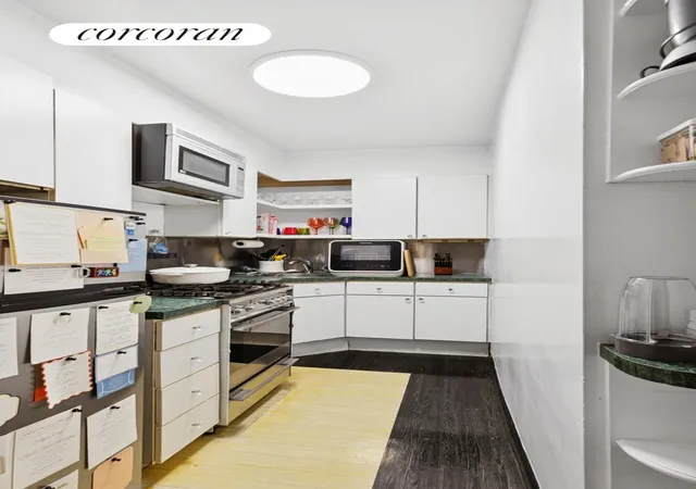 25-w-13th-st-3fn-new-york-city-ny-10011/hzid_a5ac1bd7