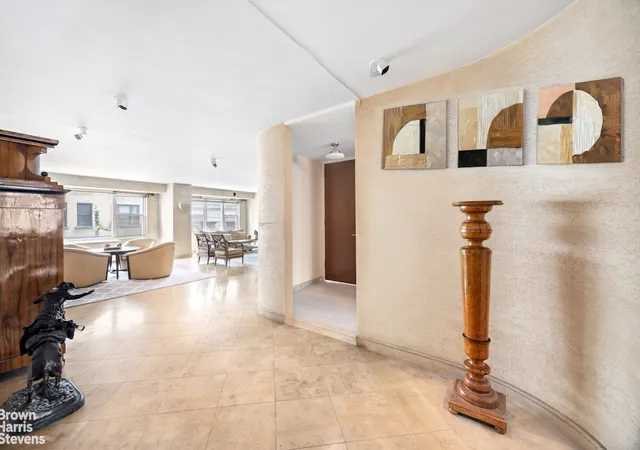 40-e-84th-street-7cd-new-york-ny-10028/hzid_afed57cb