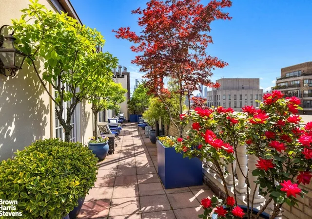 1035-park-ave-new-york-ny-10028/hzid_3e52c74d