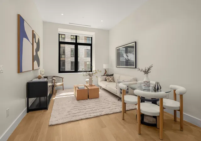 435-w-19th-st-3d-new-york-city-ny-10011/hzid_3cda207b