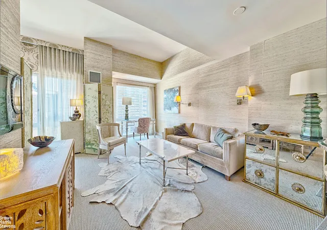200-w-end-ave-14k-new-york-city-ny-10023/hzid_4e58e277