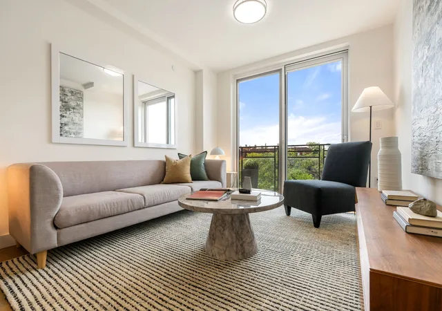 379-ocean-pkwy-phb-brooklyn-ny-11218/hzid_8a9ee212