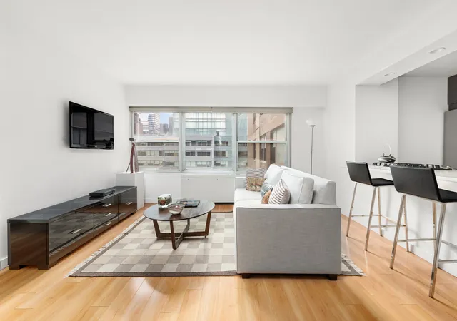 118-e-60th-street-19f-new-york-ny-10022/hzid_773506eb