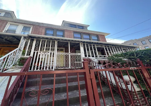 1040-willmohr-st-brooklyn-ny-11212/hzid_21b3881e