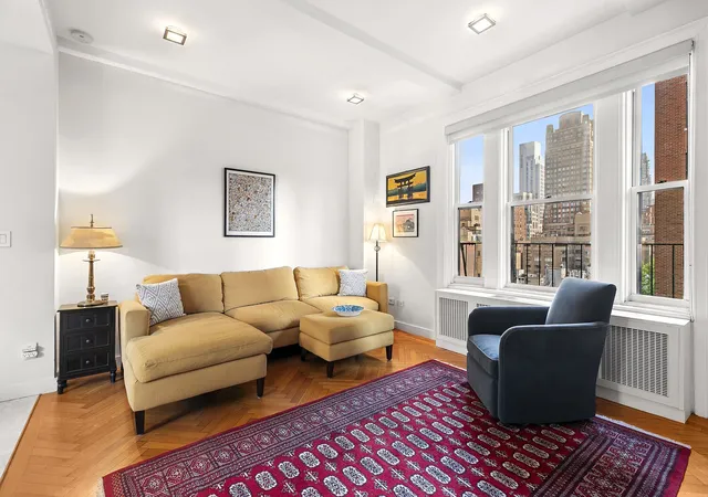 156-e-79th-st-9f-new-york-city-ny-10021/hzid_cd86c32f