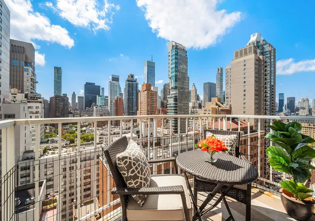 220-e-65th-st-21d-new-york-city-ny-10065/hzid_98bf3278