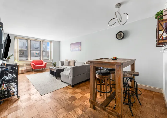 1874-pelham-pkwy-s-5b-new-york-city-ny-10461/hzid_a50d582b
