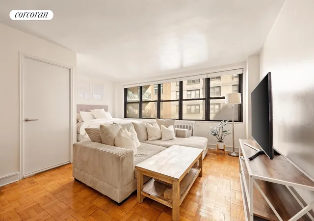 209-e-56th-street-7a-new-york-city-ny-10022/hzid_90034c68