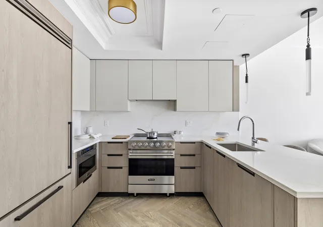 78-29-austin-st-501-new-york-city-ny-11375/hzid_6f6a2cc0