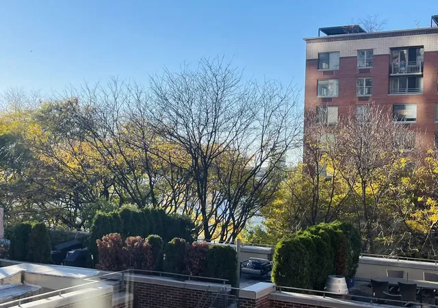 2-s-end-ave-5t-new-york-city-ny-10280/hzid_eec25f5c