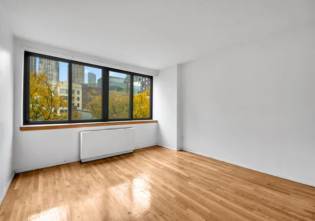 414-w-54th-street-5c-new-york-city-ny-10019/hzid_6d4b0ecc