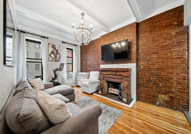 132-w-71st-street-7-new-york-ny-10023/hzid_c945b362