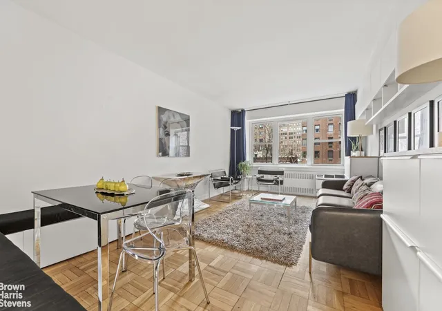11-riverside-dr-7pw-new-york-city-ny-10023/hzid_1337af59