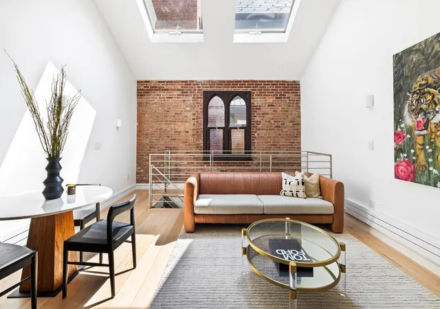 232-adelphi-st-2-brooklyn-ny-11205/hzid_af5fc4a1