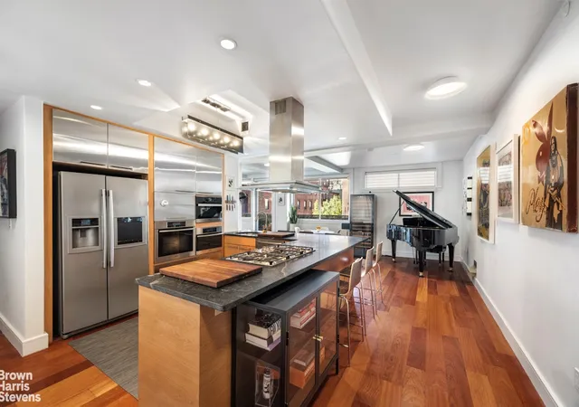 123-baxter-st-4a-new-york-ny-10013/hzid_20bc472a