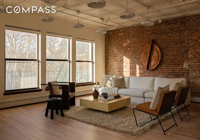 84-forsyth-st-4f-new-york-city-ny-10002/hzid_7c5f3e2c