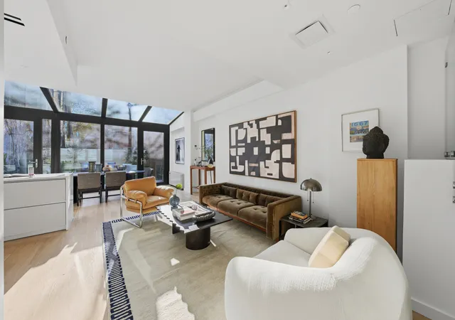 650-e-6th-street-th-new-york-ny-10009/hzid_05fef8e5