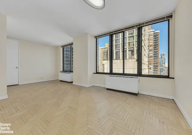 300-e-93rd-street-17d-new-york-ny-10128/hzid_d656b042