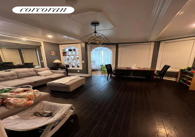 732-e-223rd-street-bronx-ny-10466/hzid_c6218ded