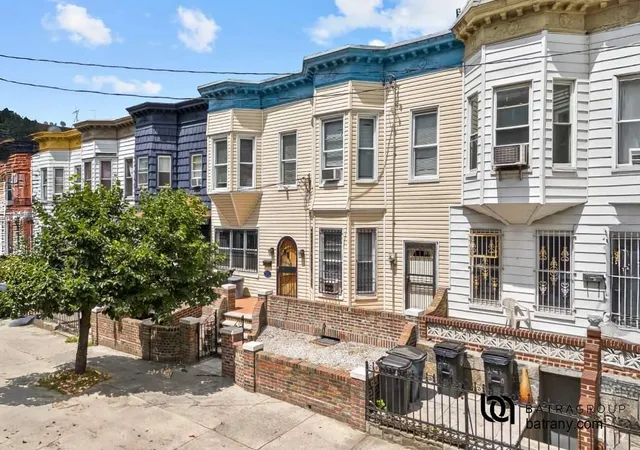 2459-hoffman-st-bronx-ny-10458/hzid_ed9bd265