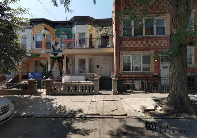 2469-hoffman-st-bronx-ny-10458/hzid_bcb3db4c