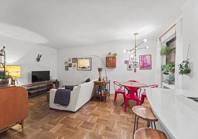345-riverside-dr-4f-new-york-city-ny-10025/hzid_fe3a1b4a