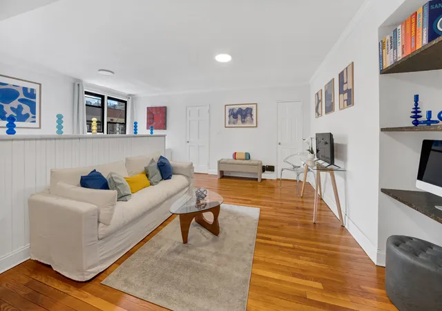 60-e-9th-st-642-new-york-city-ny-10003/hzid_dcbbf138