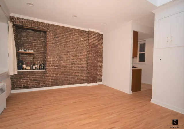 207-e-21st-street-6-c-new-york-city-ny-10010/hzid_9060cbb2