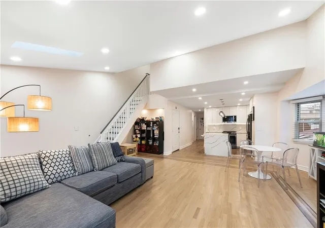 15-cove-ln-3-c-brooklyn-ny-11234/hzid_c4dc3b5b