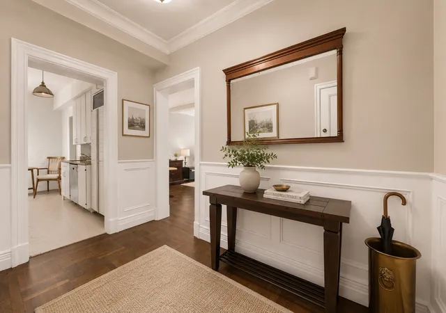 179-e-79th-st-11b-new-york-city-ny-10075/hzid_ee89a5bc