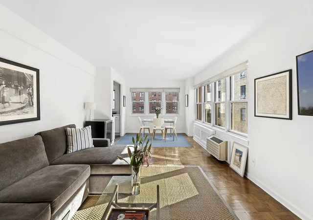 120-e-36th-st-9g-new-york-city-ny-10016/hzid_fb7a8e5e