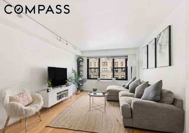 220-e-57th-st-17g-new-york-city-ny-10022/hzid_56ab3c76
