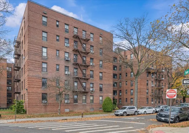 2270-plumb-1st-st-1b-new-york-city-ny-11229/hzid_34287974