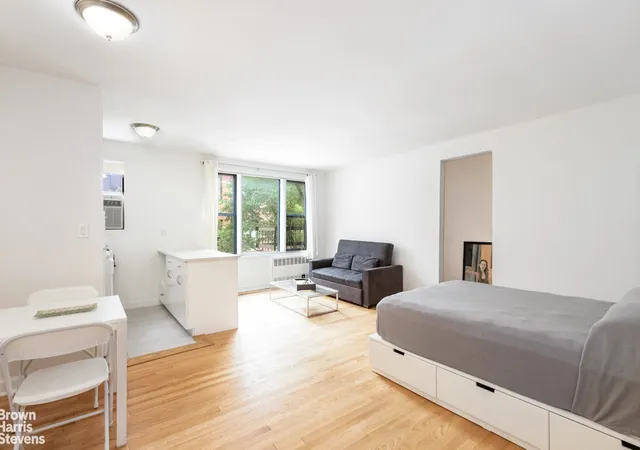 400-w-58th-street-3c-new-york-ny-10019/hzid_35c2e88d