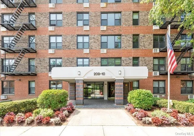 209-10-41st-ave-2-e-new-york-city-ny-11361/hzid_93b6c8ce