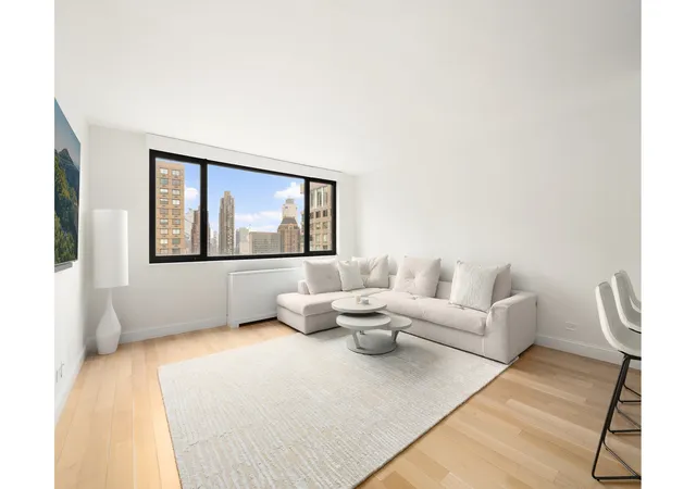 45-w-67th-street-29c-new-york-ny-10023/hzid_d111277f