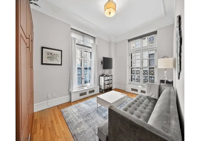 2109-broadway-6135-new-york-ny-10023/hzid_0224c7d9