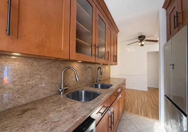 920-e-17th-st-212-new-york-city-ny-11230/hzid_44b150c1