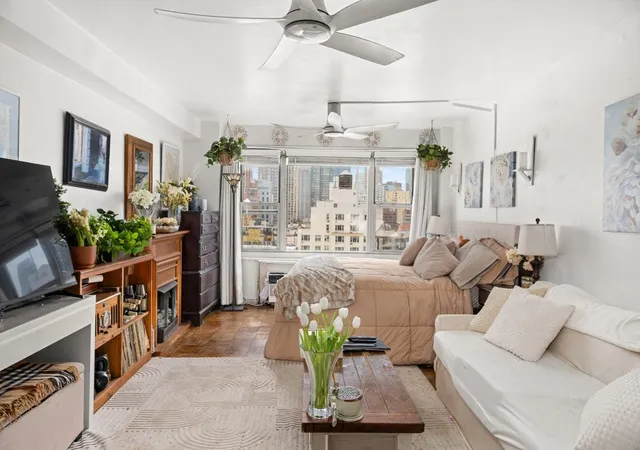 440-e-79th-st-12-i-new-york-city-ny-10075/hzid_f093a612