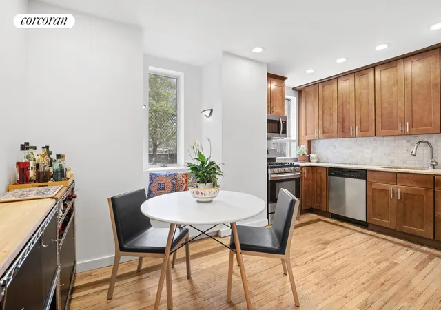 328-w-96th-st-1a-1b-new-york-city-ny-10025/hzid_7b3f170c