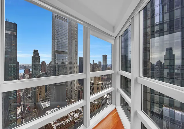 146-w-57th-street-53a-new-york-ny-10019/hzid_f1ad2541