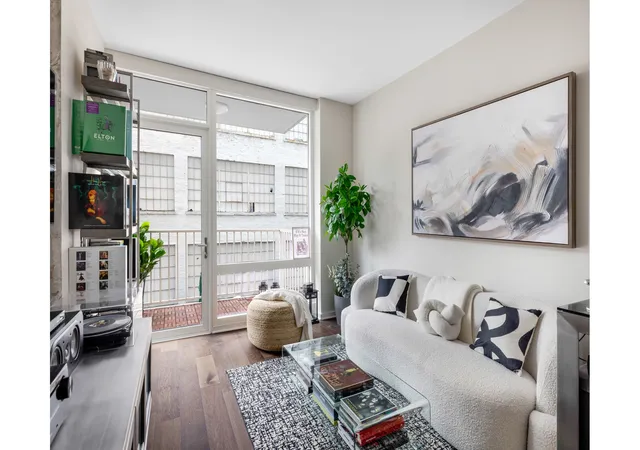 340-e-23rd-street-3c-new-york-ny-10010/hzid_c866abd5
