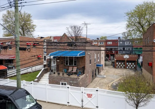 1021-e-213th-street-bronx-ny-10469/hzid_41262127