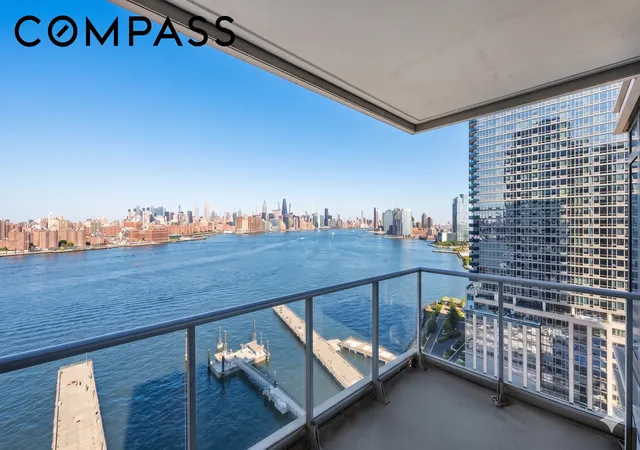 2-northside-piers-19k-new-york-city-ny-11249/hzid_2ea3054a