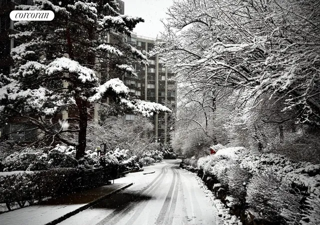 4465-douglas-ave-9m-new-york-city-ny-10471/hzid_64dd2bef