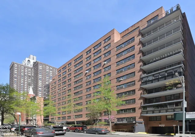 235-e-87th-street-4b-new-york-ny-10128/hzid_8395b28c